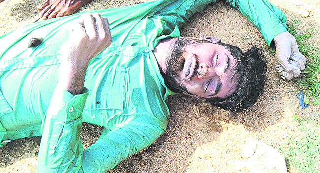 వేర్వేరు చోట్ల ఇద్దరు అదృశ్యం 1