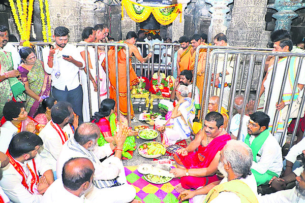 బాలాలయంలోకి రాజన్న 1
