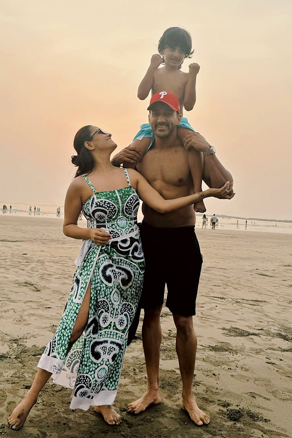 Anita Hassanandani Takes Some Time Off For Family Vacation Photos3