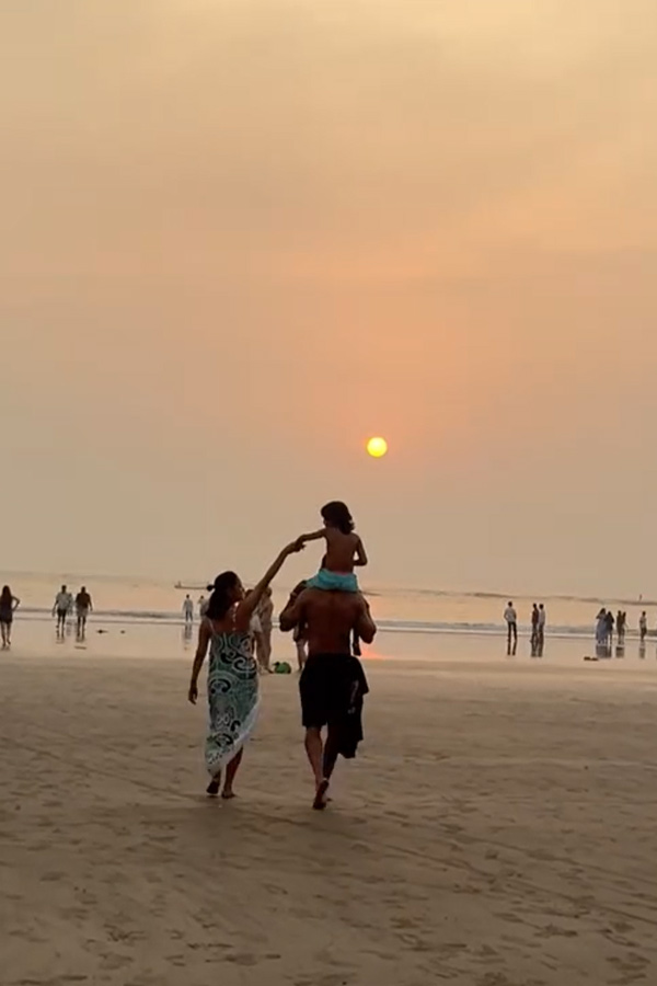 Anita Hassanandani Takes Some Time Off For Family Vacation Photos8