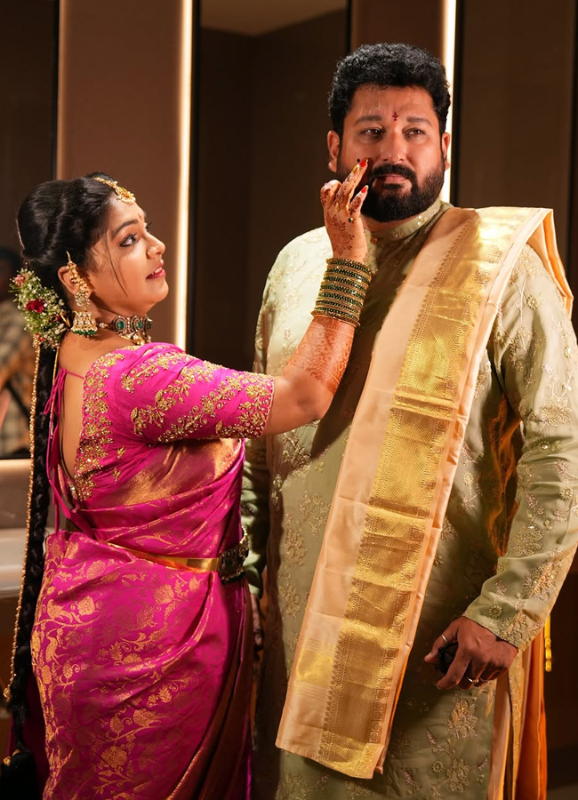 Actor to become father in second marriage with serial actress (photos)8