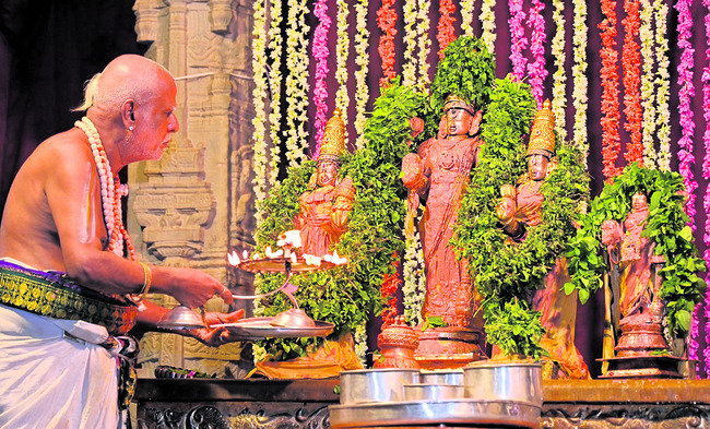 ముగిసిన పవిత్రోత్సవాలు1