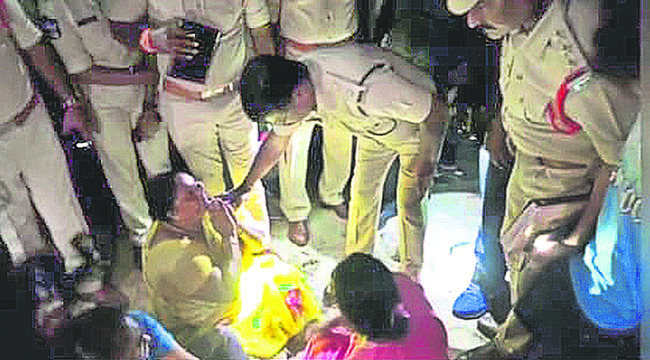 కాటేసిన కడలి 1