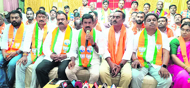 సాహిత్య శిఖరం ‘సాంబకవి’
1