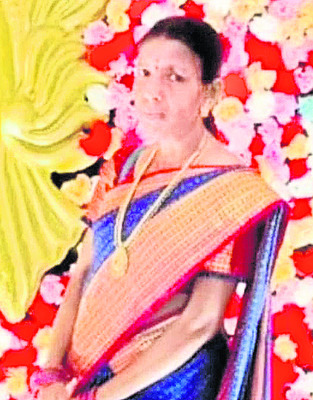 యాదృచ్ఛికమా.. అధికారుల నిర్లక్ష్యమా..?1