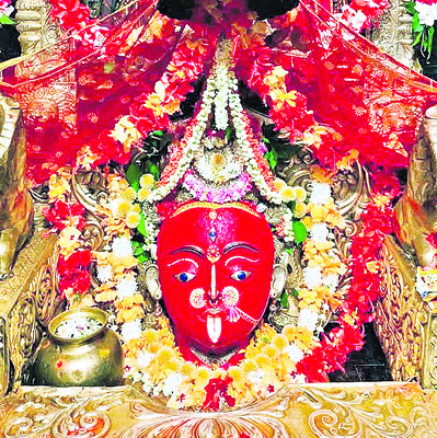 మజ్జిగౌరి దర్శనానికి భక్తుల తాకిడి1