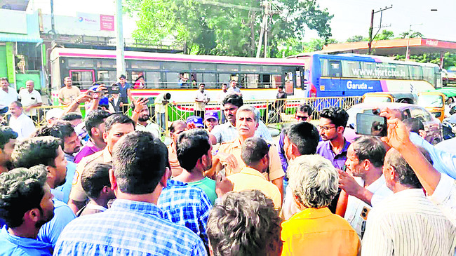 రైతు కుటుంబానికి న్యాయం చేయాలి1