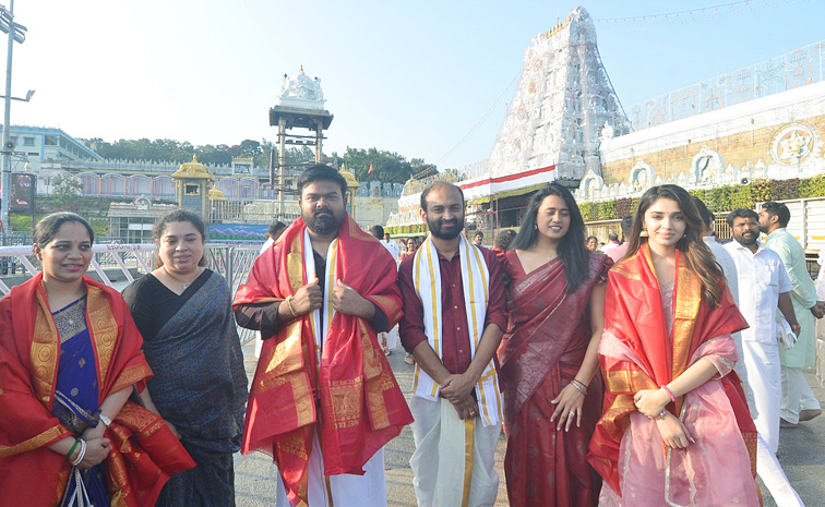 Actress Krithi Shetty Visited Tirumala Tirupati Temple Photos6