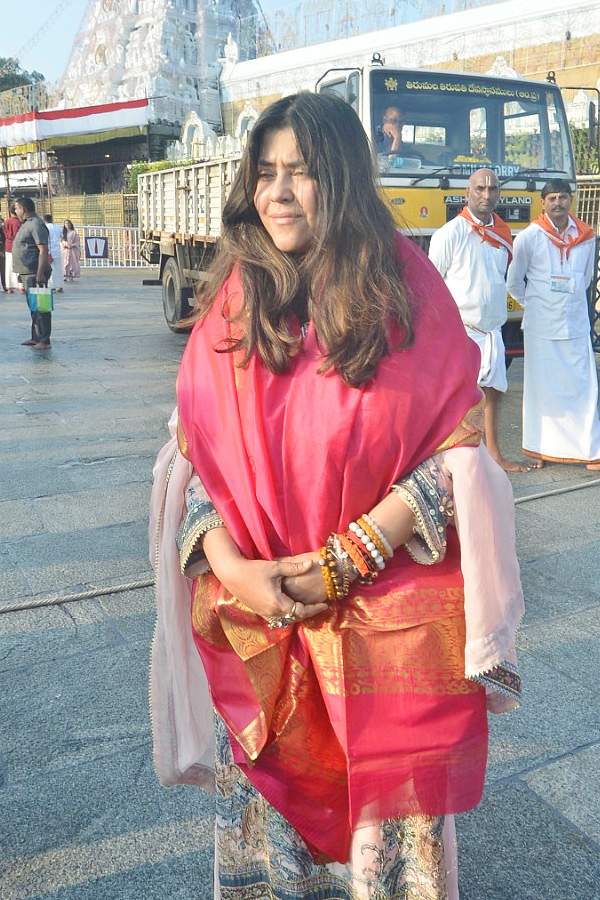 Actress Krithi Shetty Visited Tirumala Tirupati Temple Photos17