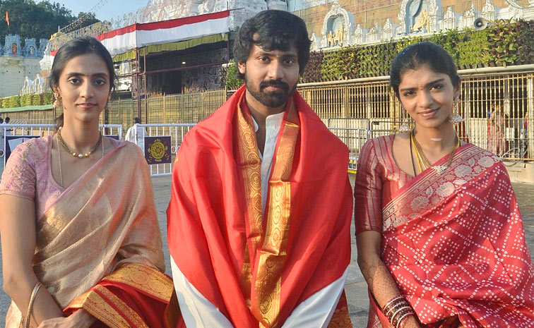 Jr NTR Brother In law Narne Nithin And His wife Lakshmi Shivani Visit Tirumala Photos1