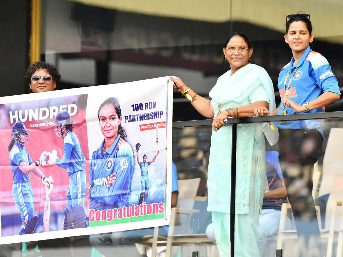 Vizag Crowd Cheers Team India in Thrilling ICC Womens World Cup 2025 Photos15