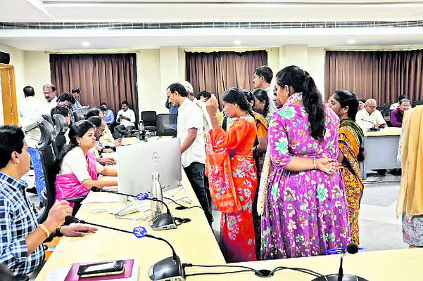 వినతులు సత్వరమే పరిష్కరించాలి1