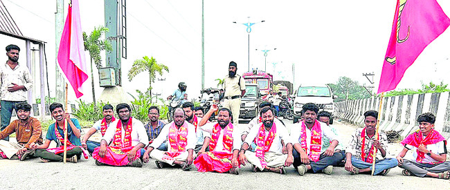 రాజన్న ఆలయ పరిసరాల్లోనే దర్శనం1