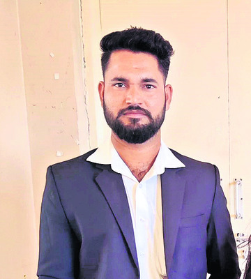 యువతకు జీవితం..
3