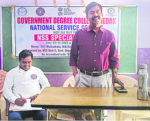 సైబర్ నేరాలపై అప్రమత్తంగా ఉండాలి1