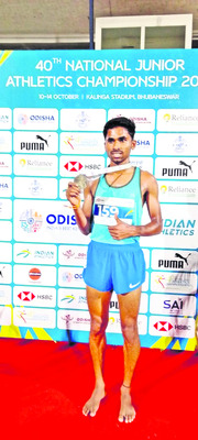 సత్తాచాటిన జూనియర్ అథ్లెట్లు వెంకట్రామ్, శేషు
1