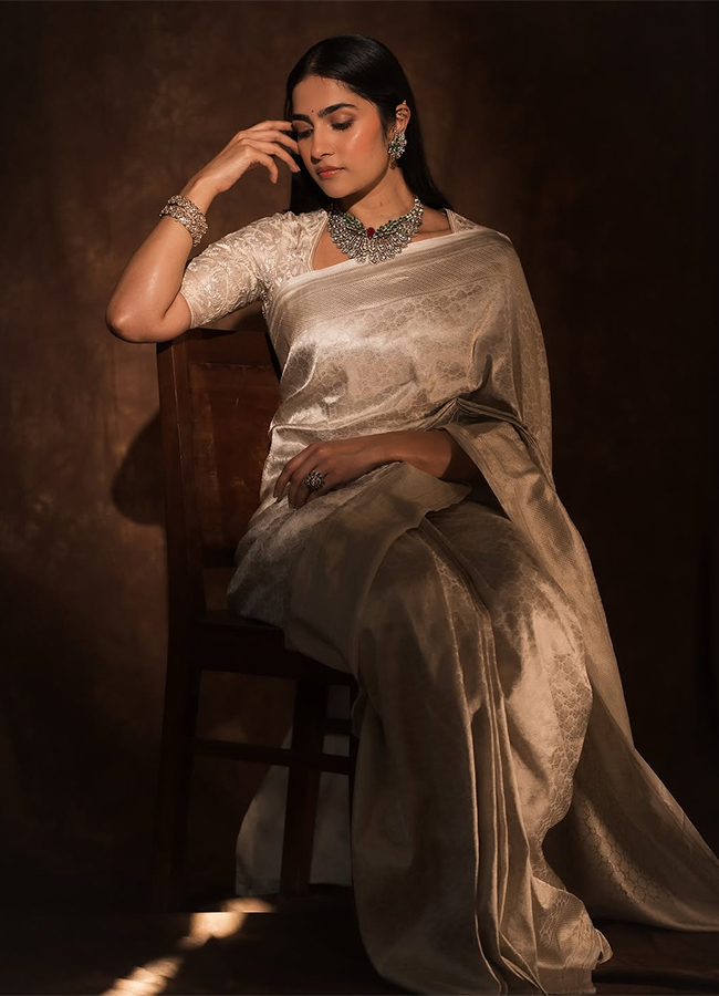 Kantara: Chapter 1 Actress Rukmini Vasanth HD Photos4