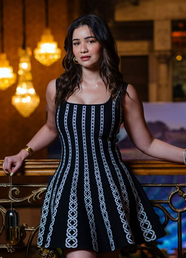 Sara Tendulkar Birthday Celebrations (Photos)11