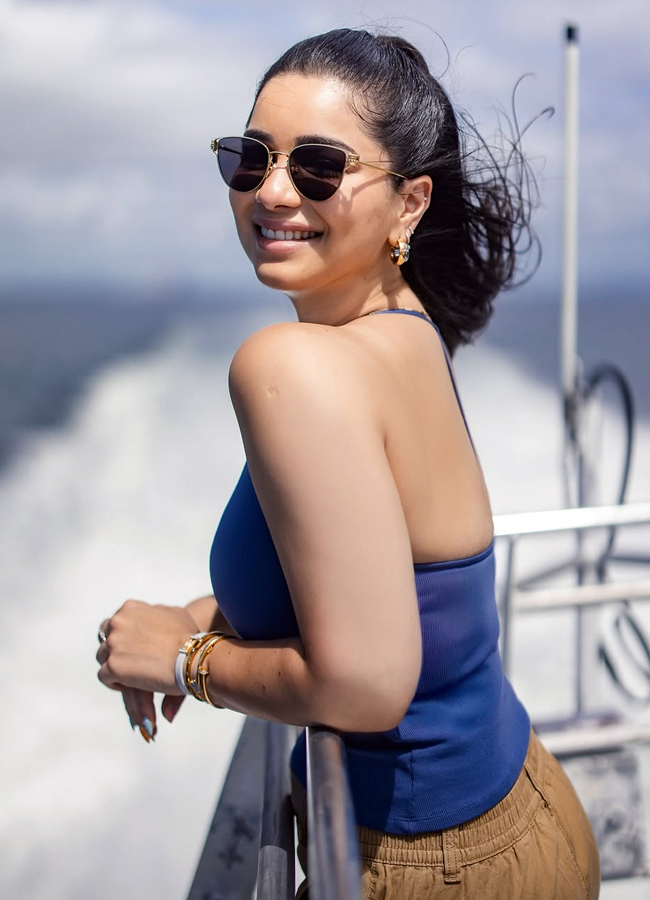 Sara Tendulkar Birthday Celebrations (Photos)12