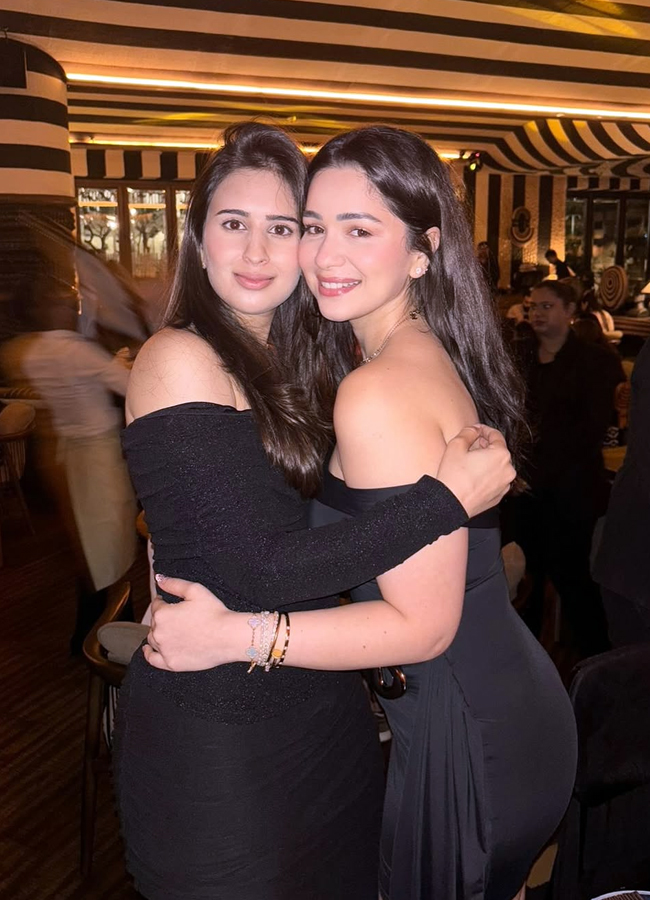 Sara Tendulkar Birthday Celebrations (Photos)3