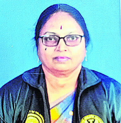 తూతూమంత్రంగా క్రీడా పోటీలు1