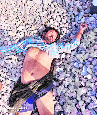 యువకుడి ఆత్మహత్య 1