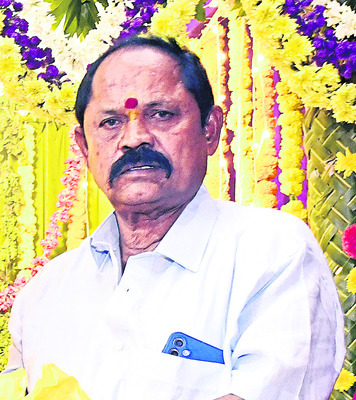 మాటల్లోనే ఘనాపాటి.. అభివృద్ధి అధోగతి 3