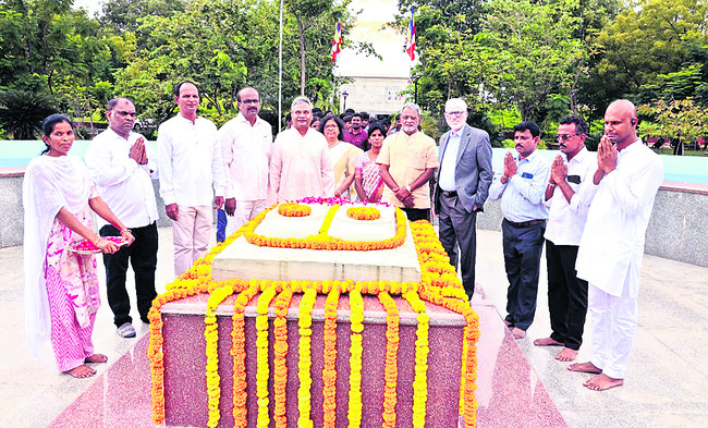 బౌద్ధం.. జీవన విధానాన్ని తెలిపే మార్గం1