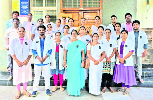 ఉద్యమ పథంలో విద్యుత్ ఉద్యోగులు 4