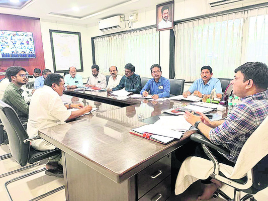 పనులు పూర్తి చేయాలి2