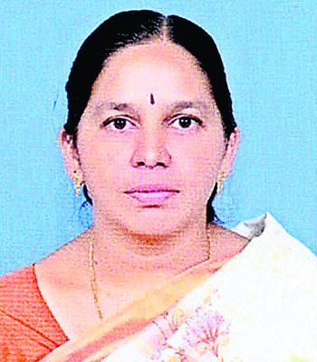 సాదాబైనామా దరఖాస్తులు పరిష్కరించాలి
2