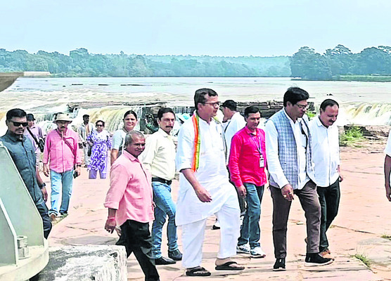 యువకుడి ఔదార్యం 1