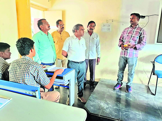 టమాటా రైతులకు అన్యాయం 1