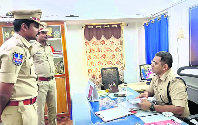 శృంగేరి పీఠాధిపతుల దర్శనానికి రండి2