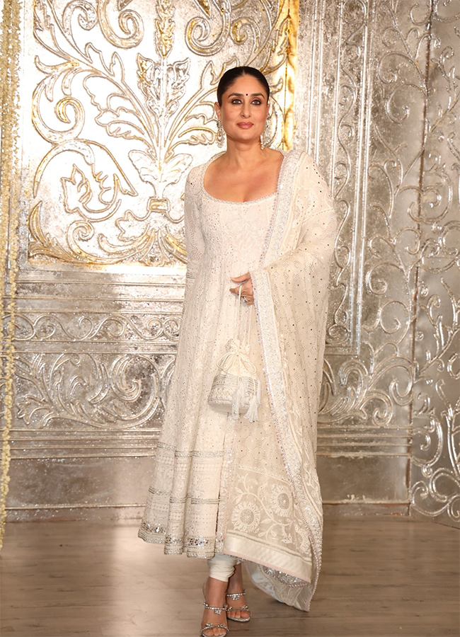 Manish Malhotra Diwali Bash 2025 Photos20