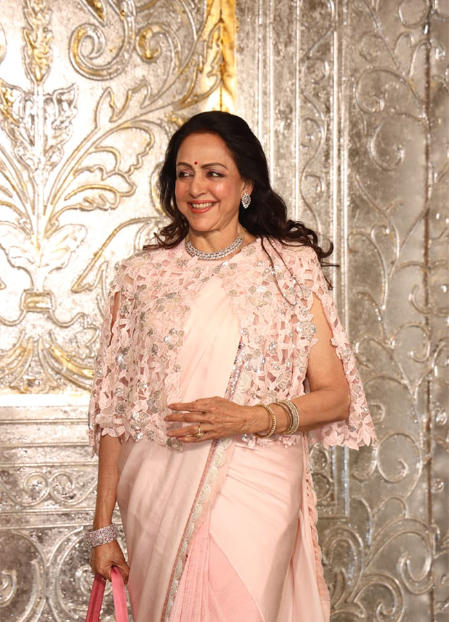 Manish Malhotra Diwali Bash 2025 Photos25