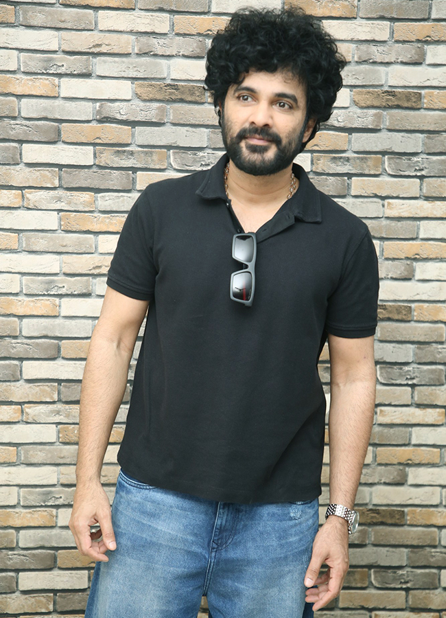 Siddu Jonnalagadda Interview in Telusu Kada Movie10
