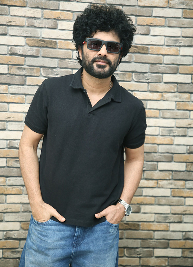 Siddu Jonnalagadda Interview in Telusu Kada Movie16