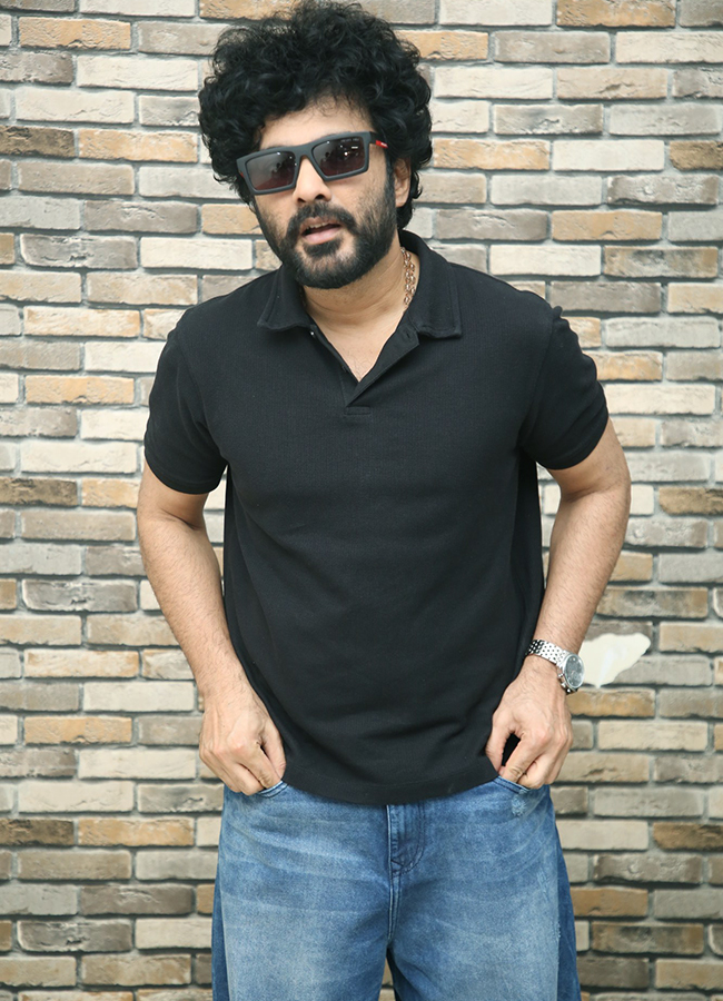 Siddu Jonnalagadda Interview in Telusu Kada Movie7