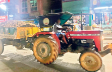 పత్తి గుట్టలో మట్టి దోపిడీ1