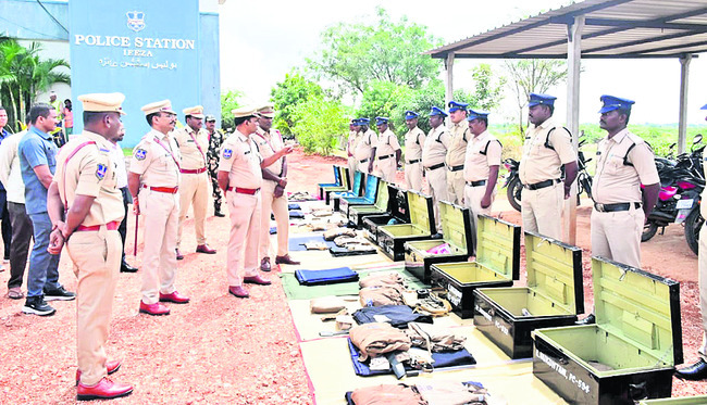 బాధ్యతగా విధులు నిర్వహించాలి
1