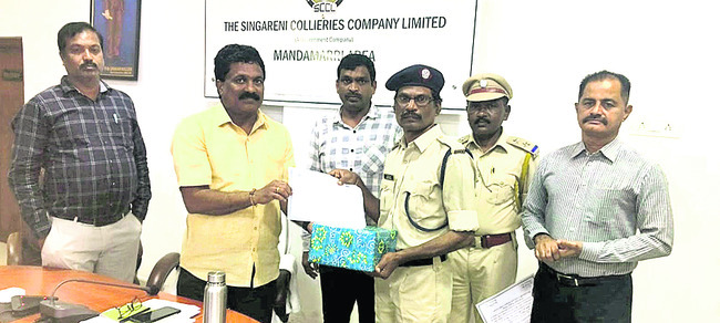 దొంగతనానికి వచ్చి దొరికిపోయారు..!1