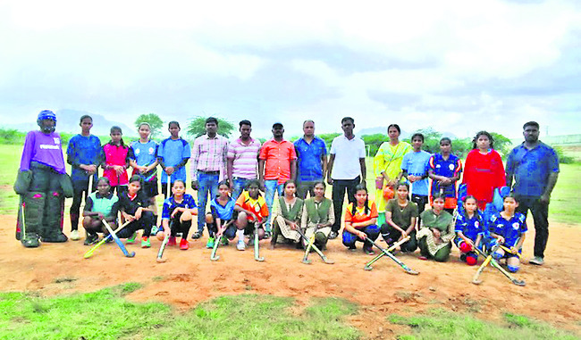 అబ్దుల్ కలామ్కు వైఎస్సార్సీపీ నాయకుల నివాళి 1