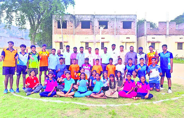 అబ్దుల్ కలామ్కు వైఎస్సార్సీపీ నాయకుల నివాళి 2