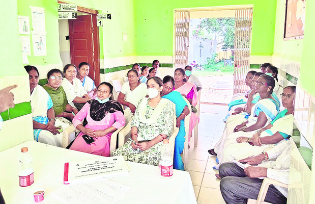 ప్రధాన న్యాయమూర్తిని కలిసిన ఎస్పీ
2