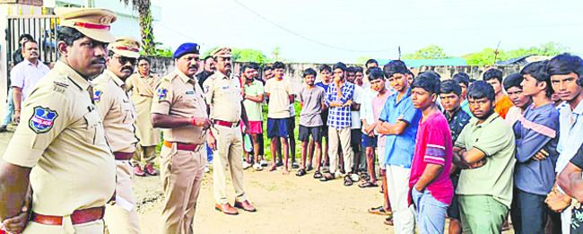 సేవాభావం అలవర్చుకోవాలి 2