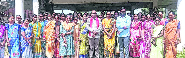 పంటల పరిశీలన 2