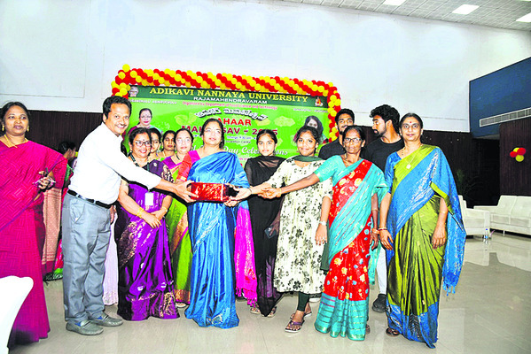 ఆహా ఏమి రుచి.. అతిథులు మైమరచి.. 1