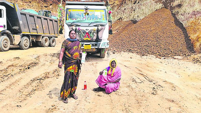 మట్టి తవ్వకాలు ఆపేయండి 1