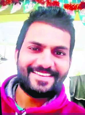 విజయవాడలో కారేపల్లి వాసి ఆత్మహత్య
1